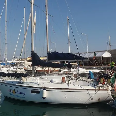 Bed & Ship Archimediterraneo Bed & Breakfast Crotone
