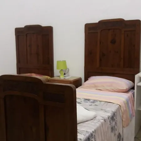 فندق مبيت وإفطار Bed & Ship Archimediterraneo كروتوني