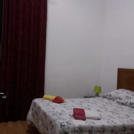Bed & Ship Archimediterraneo