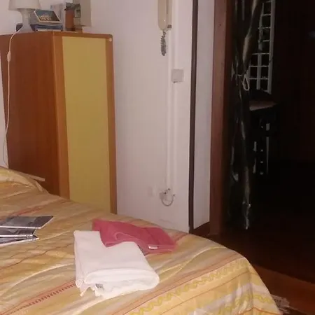 فندق مبيت وإفطار Bed & Ship Archimediterraneo *